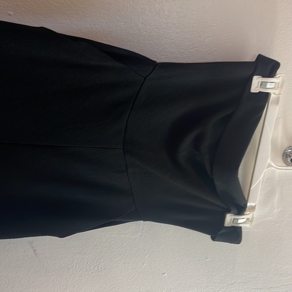 black Strapless Rimper - Picture 2 of 2